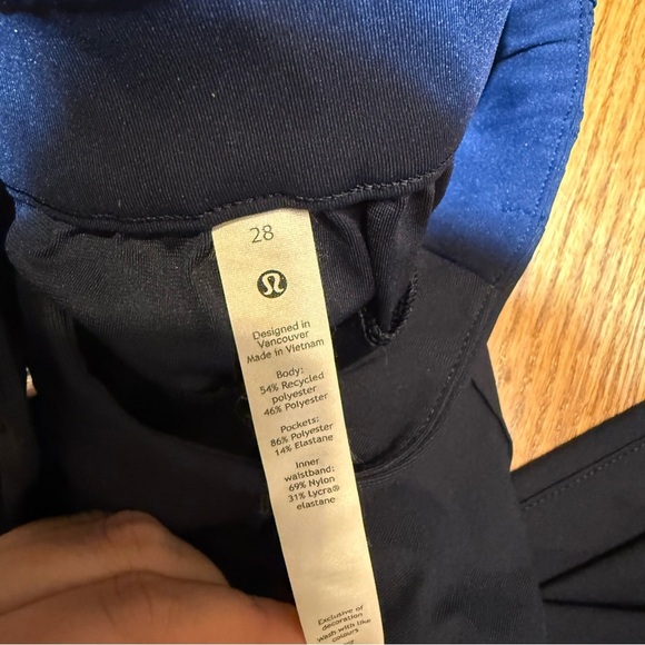 Lululemon Warpstreme HR 7/8 Joggers Size 28 Navy Pants - Picture 2 of 4
